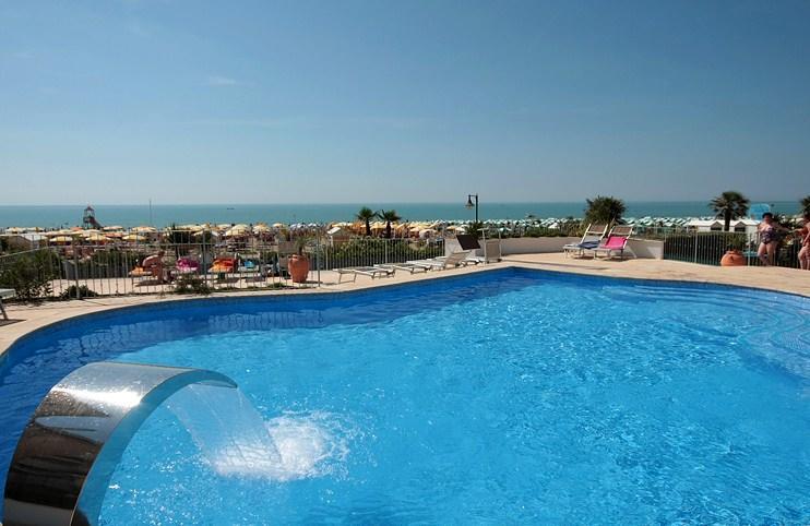 Hotel Tritone Caorle Eksteriør bilde