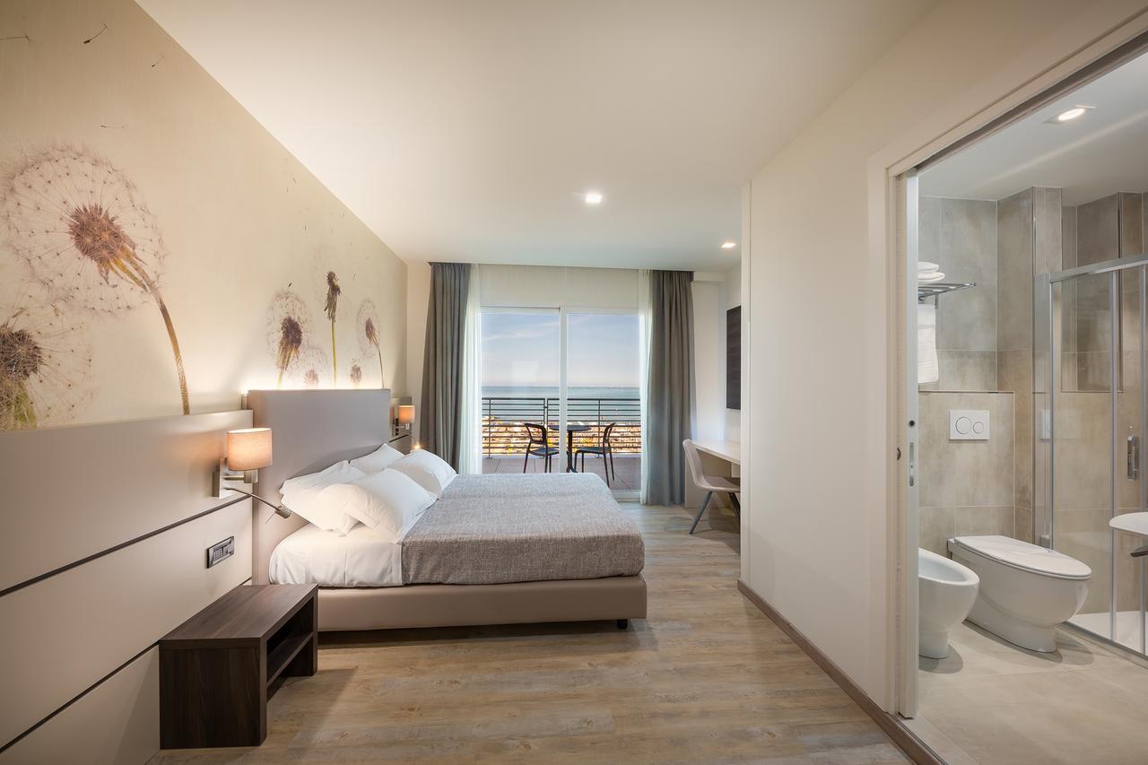 Hotel Tritone Caorle Eksteriør bilde