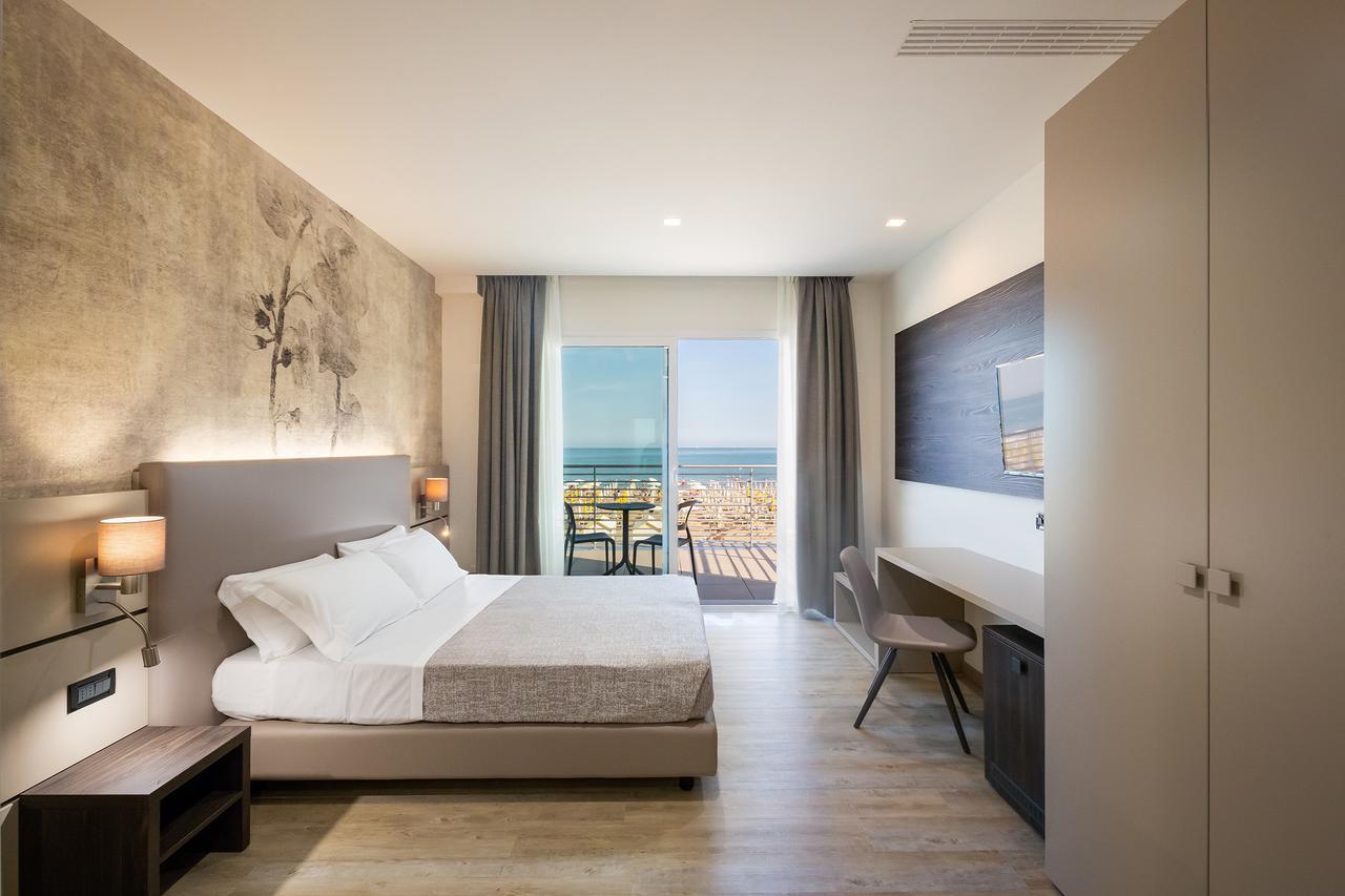 Hotel Tritone Caorle Eksteriør bilde