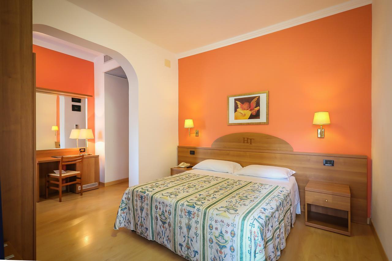Hotel Tritone Caorle Eksteriør bilde