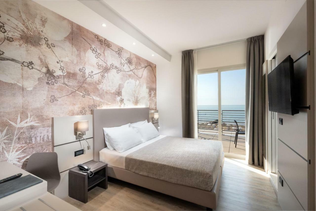 Hotel Tritone Caorle Eksteriør bilde
